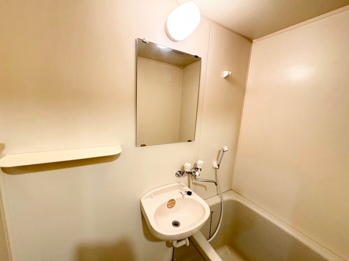 物件内観写真13　(洗面)