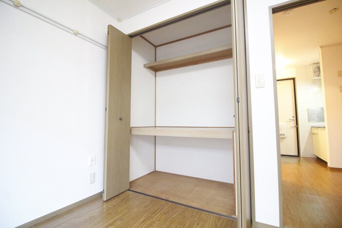 物件内観写真13　(収納)