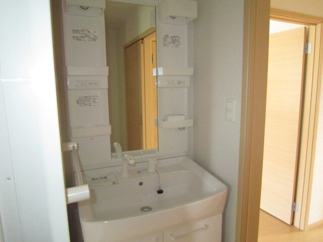 物件内観写真10　(洗面)