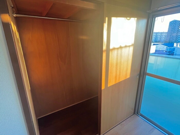 物件内観写真10　(収納)