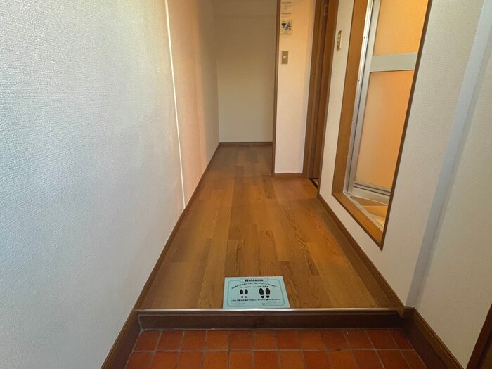 物件内観写真16　(廊下)