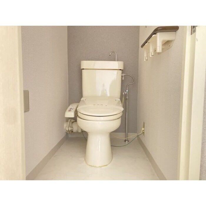 物件内観写真11　(トイレ)