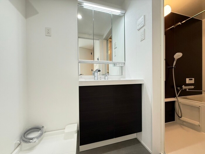 物件内観写真12　(洗面)