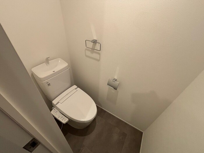 物件内観写真13　(トイレ)