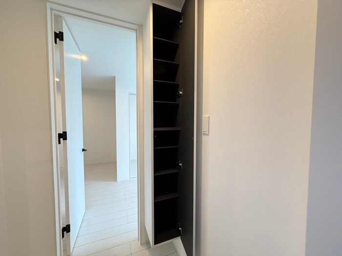 物件内観写真19　(靴箱)