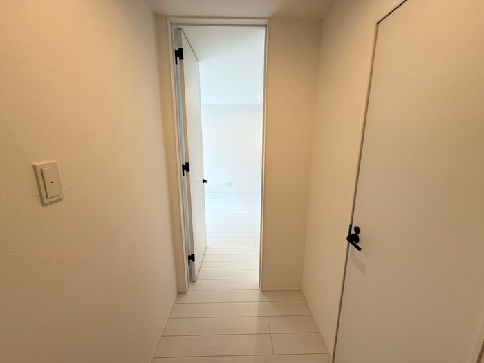 物件内観写真20　(廊下)