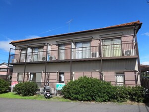 カレッジハウス林外観写真