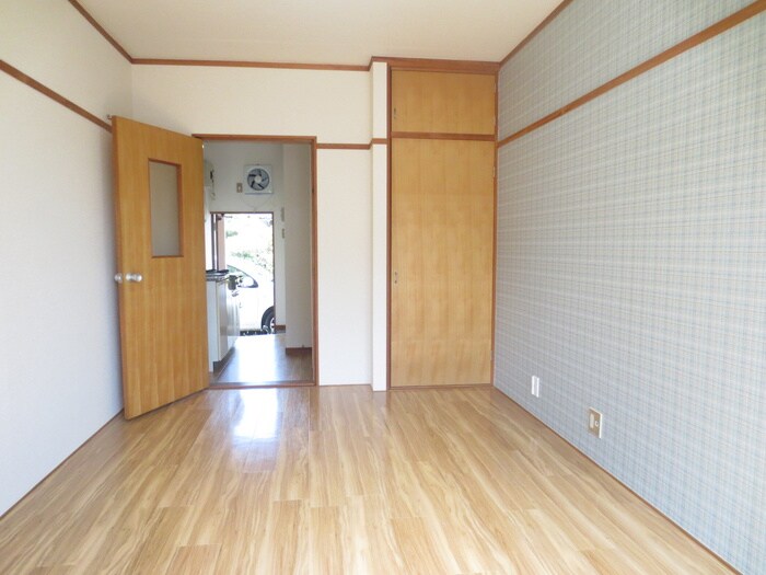 物件内観写真8　(居室)