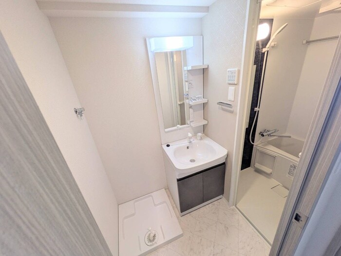 物件内観写真9　(洗面)