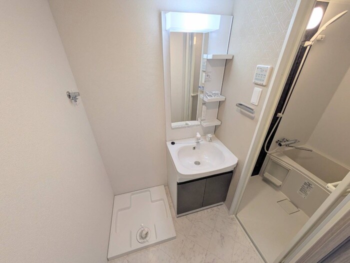 物件内観写真11　(洗面)