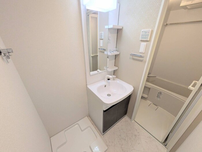 物件内観写真13　(洗面)