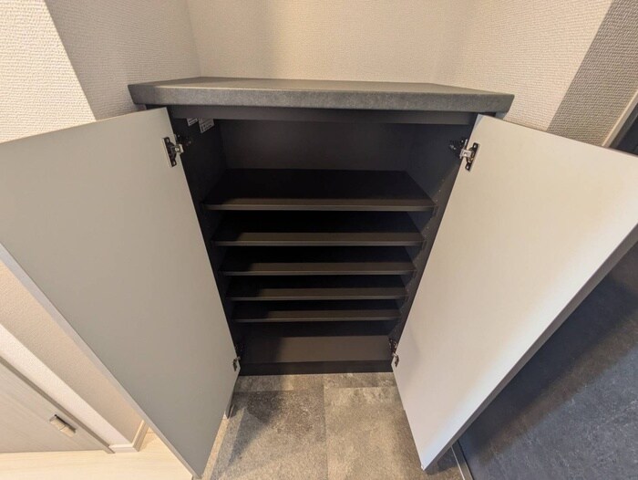 物件内観写真14　(靴箱)