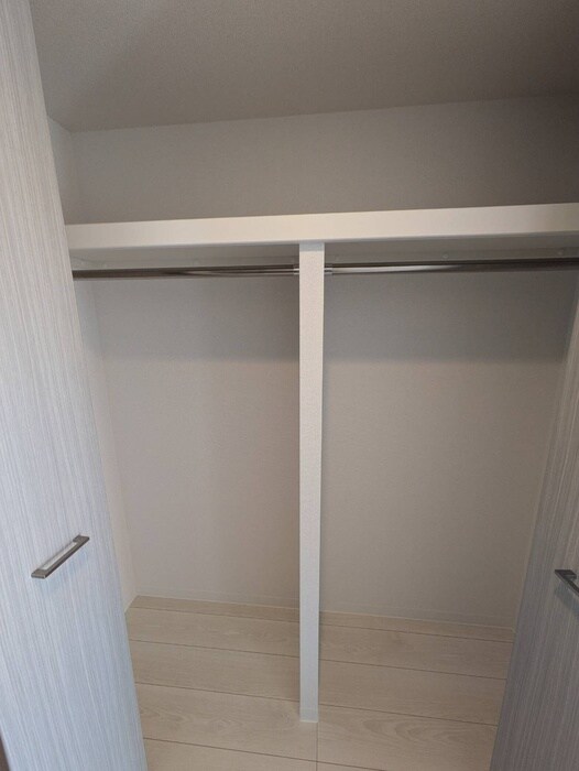 物件内観写真16　(収納)