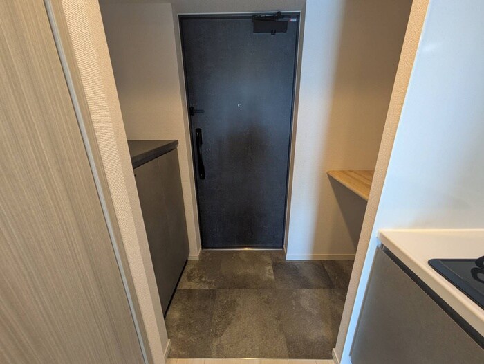 物件内観写真17　(玄関)