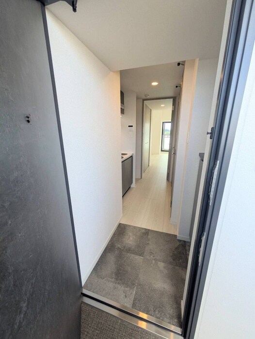 物件内観写真17　(玄関)