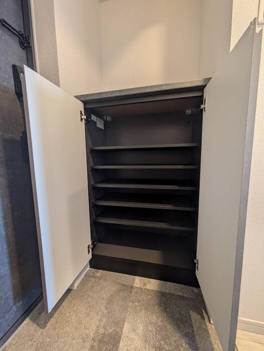 物件内観写真18　(靴箱)