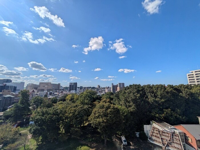 物件内観写真20　(室内からの展望)