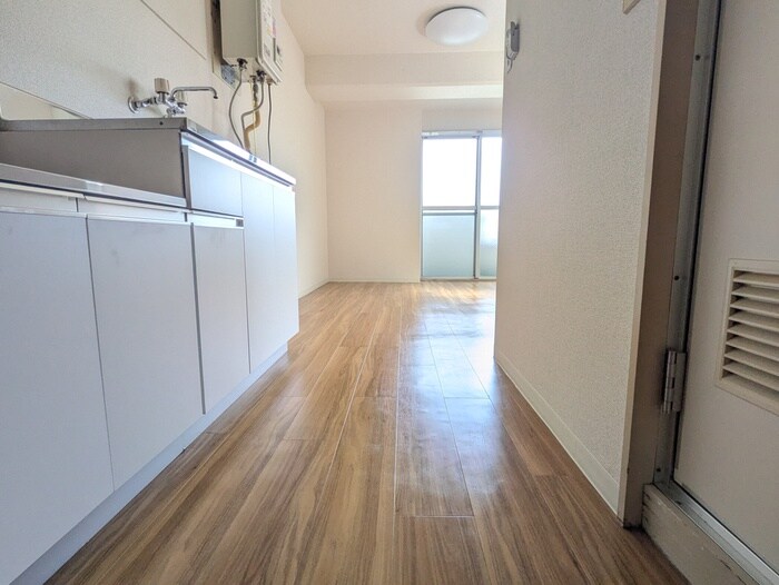 物件内観写真20　(廊下)