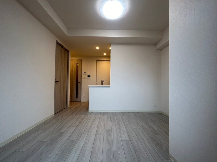 物件内観写真1　(居室)