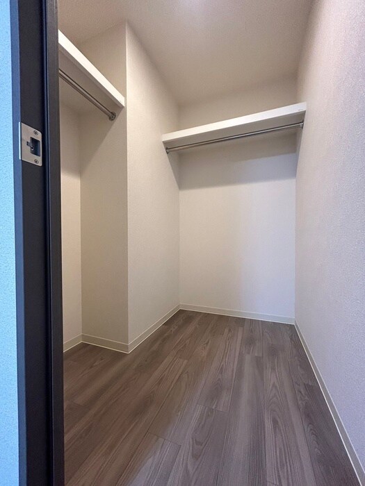 物件内観写真3　(収納)