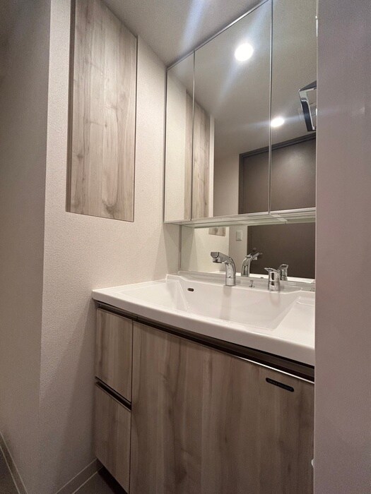 物件内観写真7　(洗面)