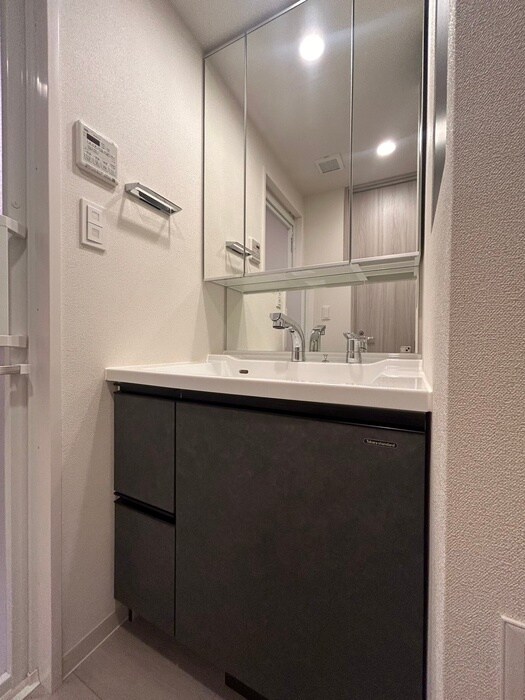 物件内観写真8　(洗面)