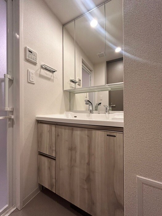 物件内観写真8　(洗面)