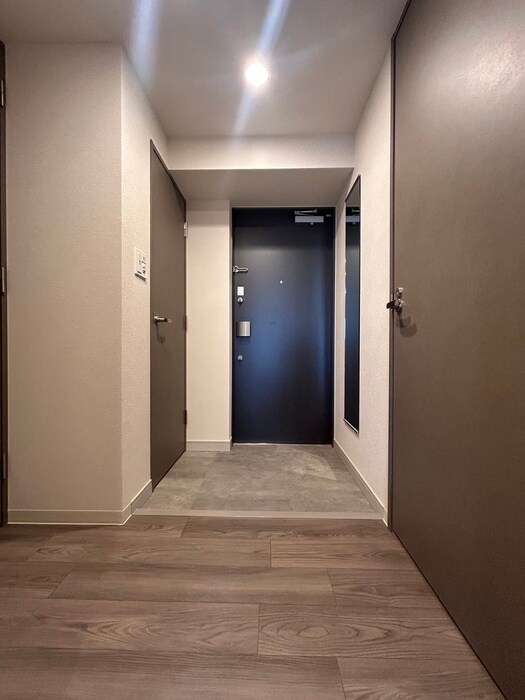 物件内観写真9　(玄関)