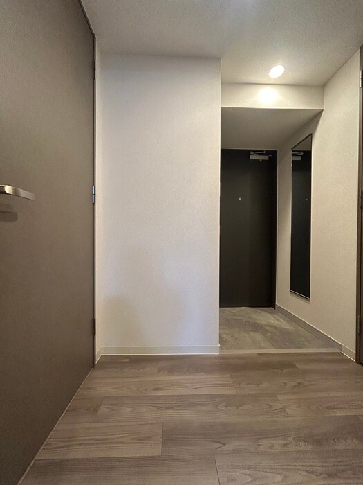 物件内観写真14　(玄関)