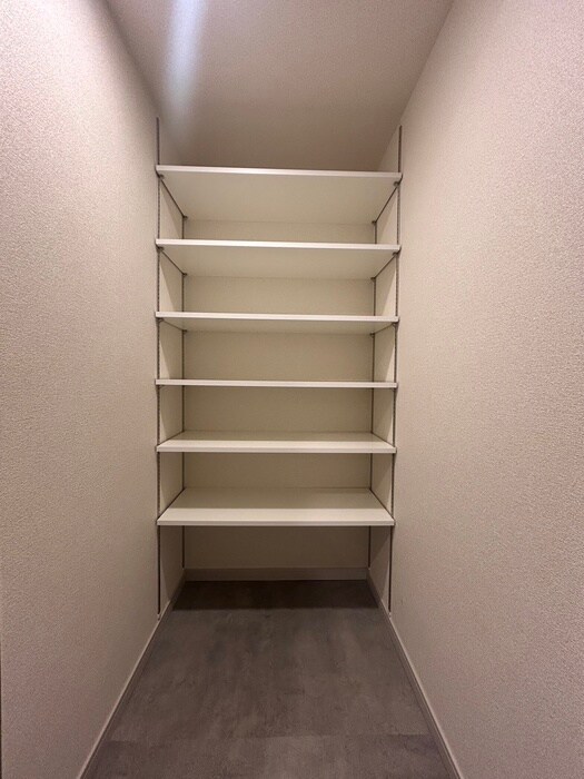 物件内観写真15　(靴箱)