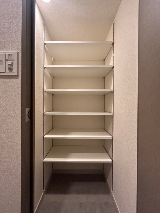 物件内観写真15　(靴箱)