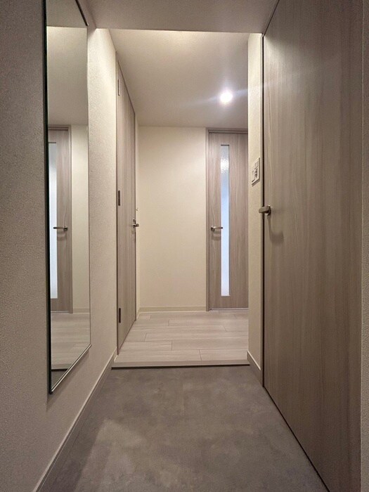 物件内観写真16　(廊下)