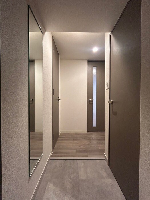 物件内観写真16　(廊下)