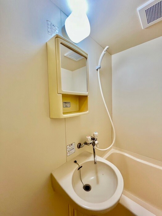 物件内観写真10　(洗面)