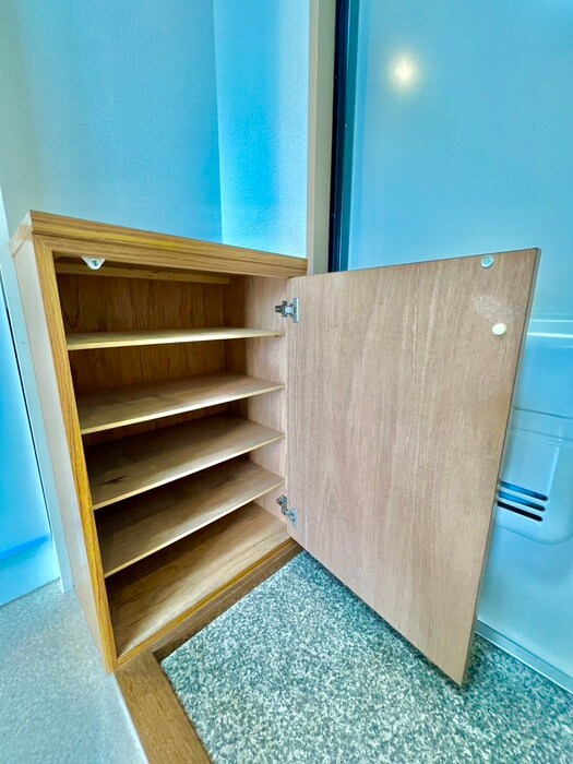 物件内観写真14　(靴箱)