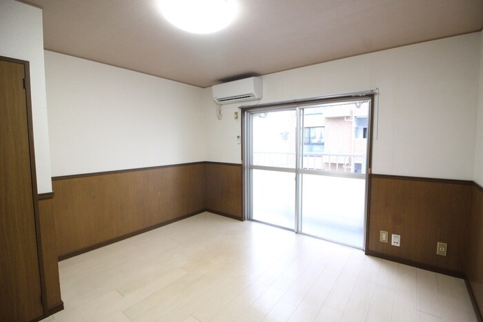 物件内観写真12　(居室)