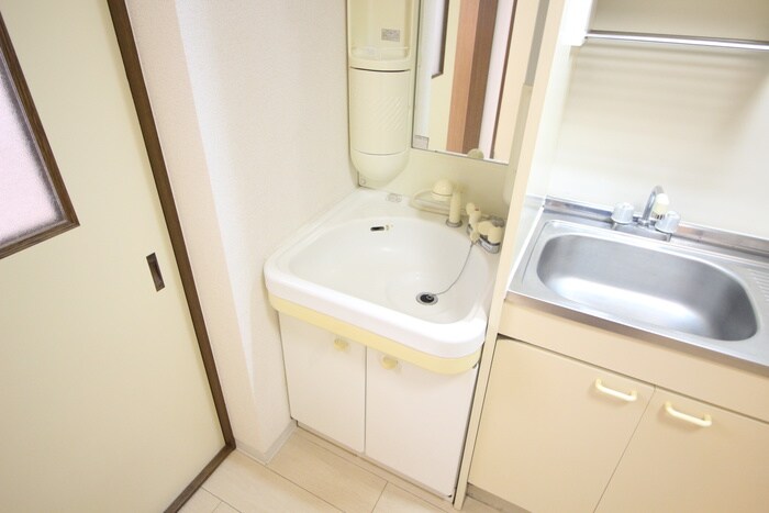 物件内観写真15　(洗面)