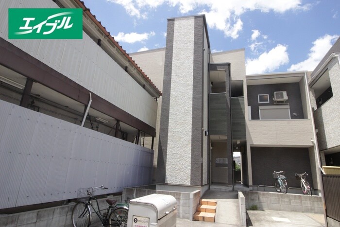 物件外観写真1　(外観写真)