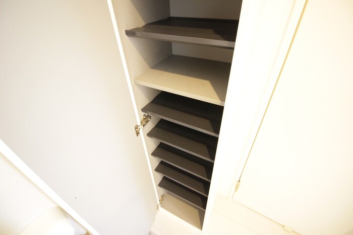 物件内観写真18　(靴箱)