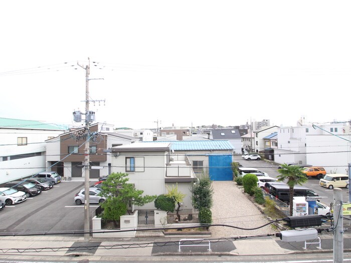 物件内観写真15　(室内からの展望)