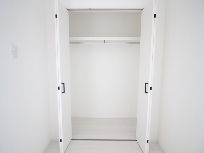 物件内観写真16　(収納)
