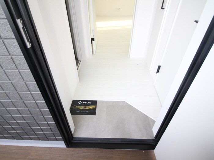 物件内観写真22　(玄関)