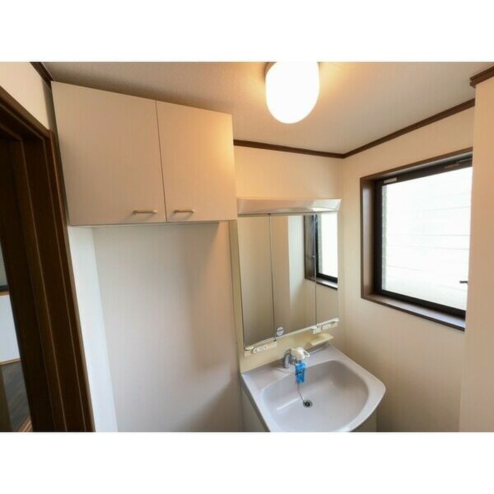 物件内観写真11　(洗面)