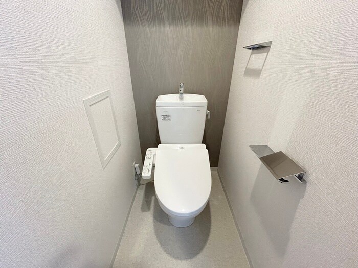 物件内観写真5　(トイレ)