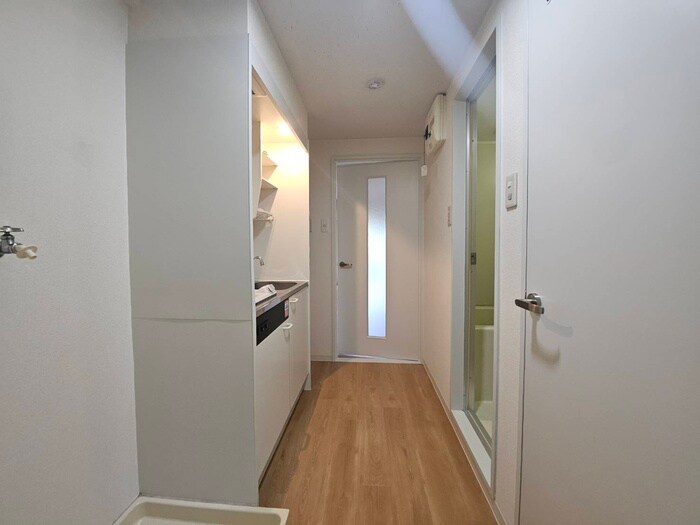 物件内観写真19　(廊下)