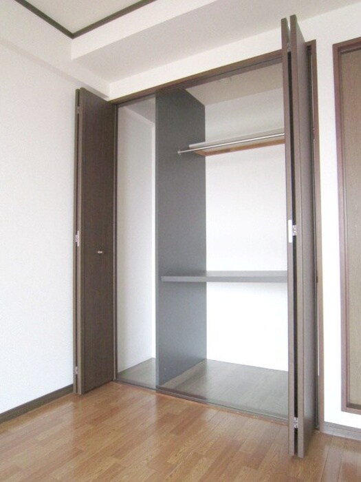 物件内観写真10　(収納)