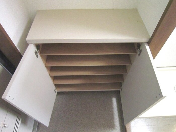 物件内観写真14　(靴箱)