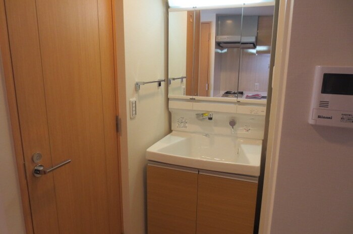 物件内観写真11　(洗面)