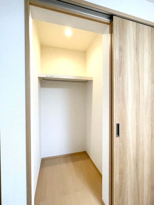 物件内観写真13　(収納)