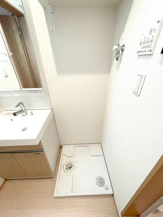 物件内観写真16　(洗濯機置場)